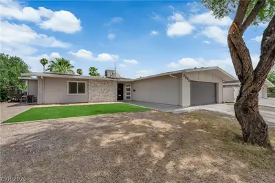 2506 Winterwood Boulevard, Las Vegas, NV 89142 Front of Structure