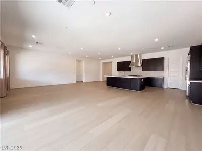 8219 Gusty Brook Street, Las Vegas, NV 89113 