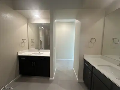 797 Marifield Court, Henderson, NV 89052 Primary Bathroom