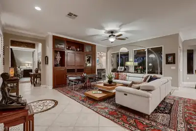 2284 Savannah River Street Living Room