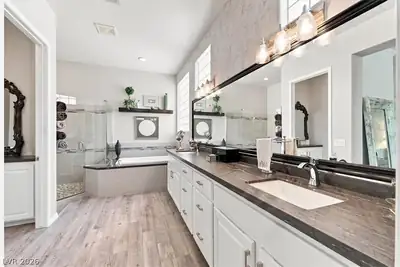 2849 Foxtail Creek Avenue Primary Bathroom