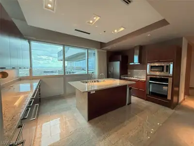 4471 Dean Martin Drive 3810 Kitchen