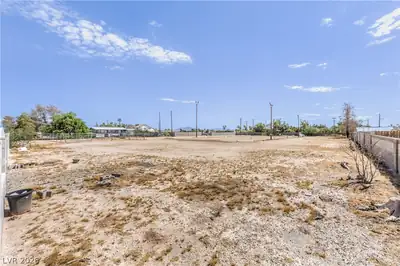 Fairfield Avenue, Las Vegas, NV 89123 Yard