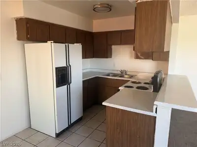 2728 Haddock Avenue Kitchen
