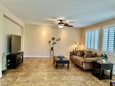 6636 Chelton Oaks Street, North Las Vegas, NV 89084 Living Room