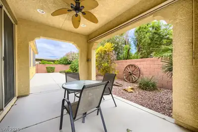 6636 Chelton Oaks Street, North Las Vegas, NV 89084 Patio