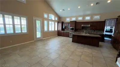 10619 Sunwind Avenue Kitchen
