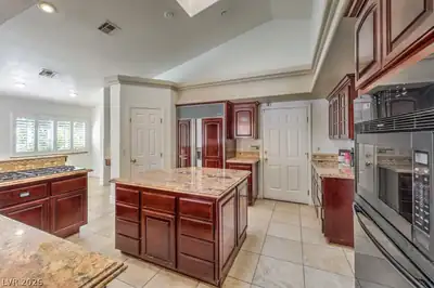 7755 Coley Avenue, Las Vegas, NV 89117 Kitchen
