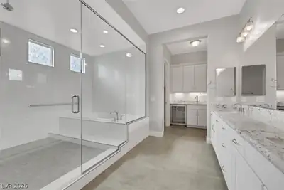 8425 South Tenaya Way Primary Bathroom