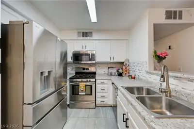 3067 Key Largo Drive 104 Kitchen