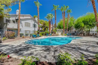 3067 Key Largo Drive 104 Pool
