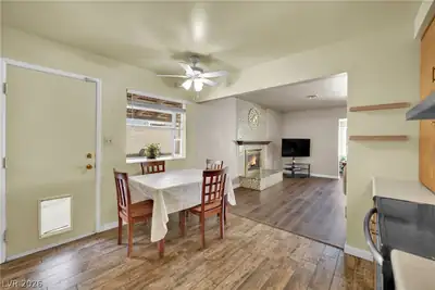 5412 Del Monte Avenue, Las Vegas, NV 89146 Dining Area