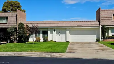3604 Braewood Drive, Las Vegas, NV 89121 Front of Structure