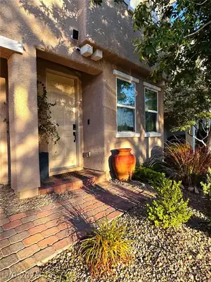 10486 HIGHLANDS RIVER Street Entry