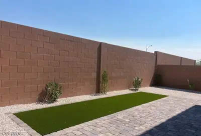 1926 Majalis Place, Las Vegas, NV 89106 Yard
