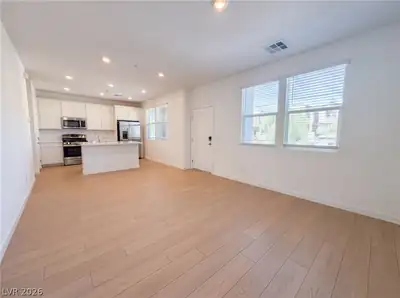 305 Crescent Glow Lane, Henderson, NV 89015 