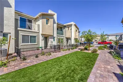 6816 Citron Mist Court, North Las Vegas, NV 89086 Yard