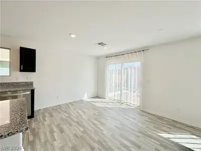7623 Royal Halo Avenue Dining Area