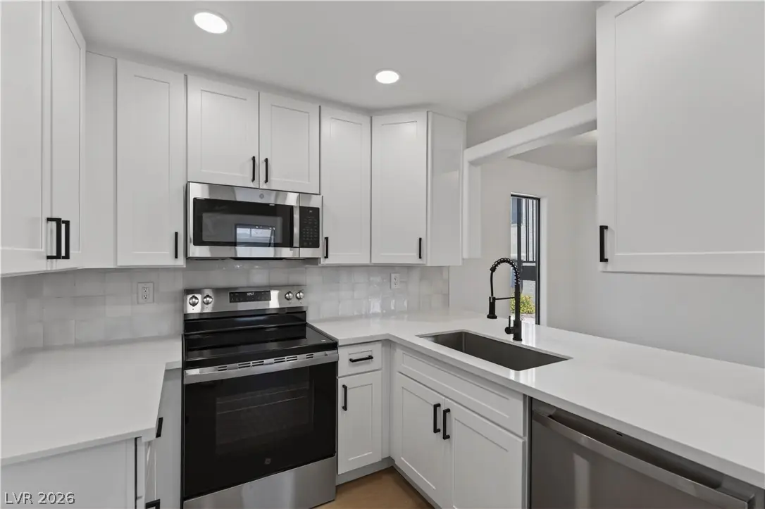 601 Cabrillo Circle 859