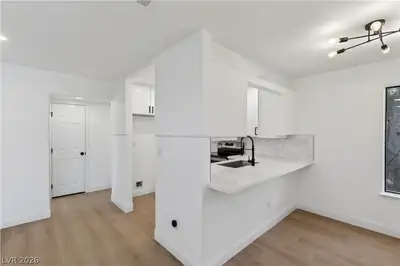 601 Cabrillo Circle 859 Kitchen