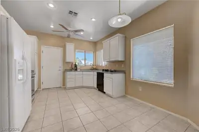 1807 Eagle Mesa Avenue Kitchen