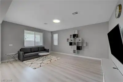 5822 West Amber Mesa Street Living Room
