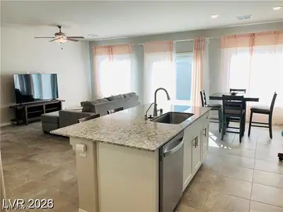 7867 Pink Opal Avenue, Las Vegas