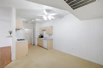 1401 North Michael Way 139 Dining Area