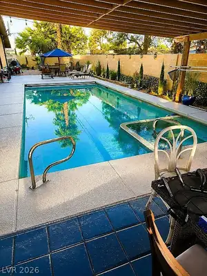 2036 Canterbury Drive, Las Vegas, NV 89119 Pool
