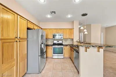 758 Solitude Point Avenue Kitchen