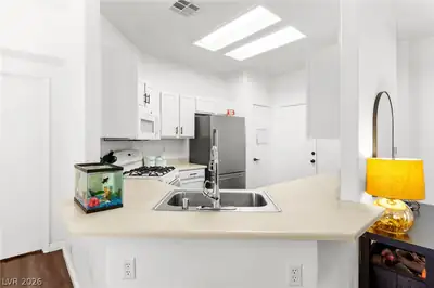 7353 Ridge Star Court, Las Vegas, NV 89131 Kitchen
