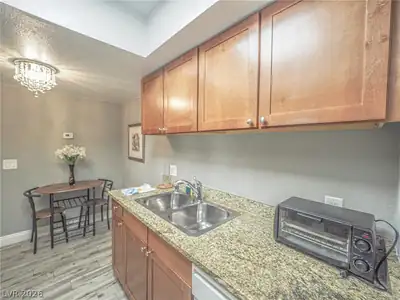 4200 South Valley View 1085 Kitchen