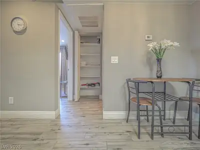 4200 South Valley View 1085 Dining Area