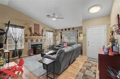 3200 Beamery Court, North Las Vegas, NV 89032 Living Room