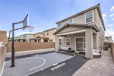 527 Preston Oak Lane, Las Vegas, NV 89138 Yard
