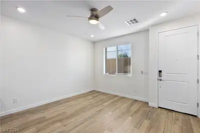 212 Freeport View Place, Henderson, NV 89011 Entry