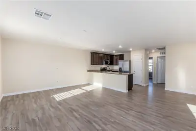 4518 Dover Straight Street Living Room
