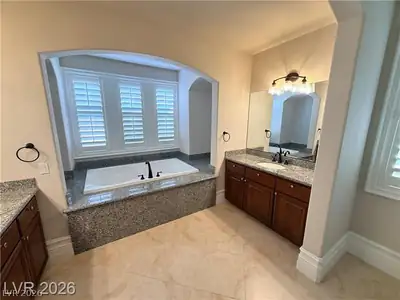 464 Via Palermo Drive, Henderson, NV 89011 Primary Bathroom