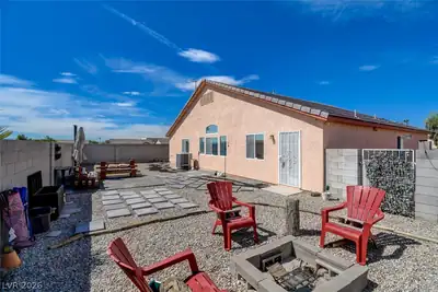3318 Resonance Court Yard