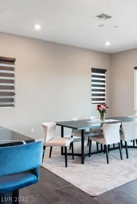 36 Thorn Creek Street Dining Area
