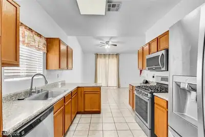 5129 Coral Beach Street, North Las Vegas, NV 89031 
