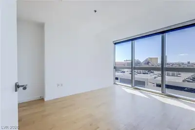 4471 Dean Martin Drive 805 Bedroom