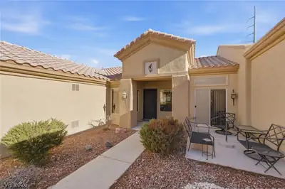 9812 Villa Ridge Drive, Las Vegas, NV 89134 Front of Structure