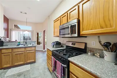9812 Villa Ridge Drive, Las Vegas, NV 89134 Kitchen