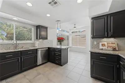 1924 Spode Avenue Kitchen