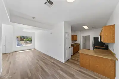 77 Blue Beak Way Kitchen