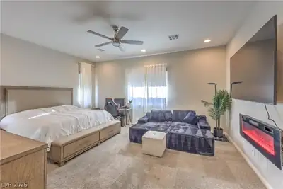 463 Point Sur Avenue Bedroom