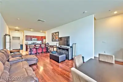 4585 Dean Martin Drive 202 Living Room