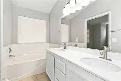 2256 Orchard Valley Drive Primary Bathroom