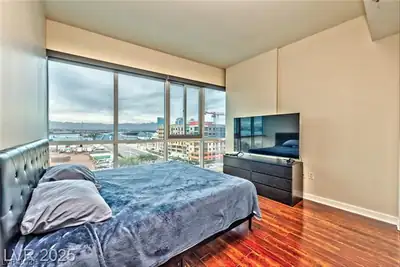4525 Dean Martin Drive 604 Bedroom